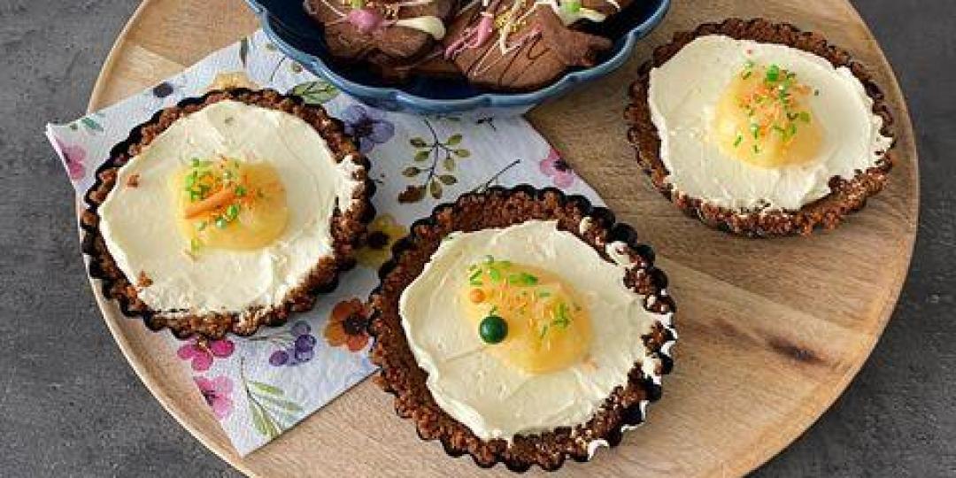Mini Paas MonChou taartjes met lemon curd